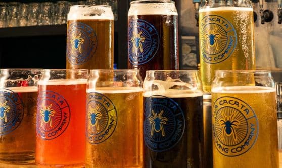Callejero-–-La-Casa-de-La-Cacata-Brewing-1 El tour cervecero definitivo en Santo Domingo